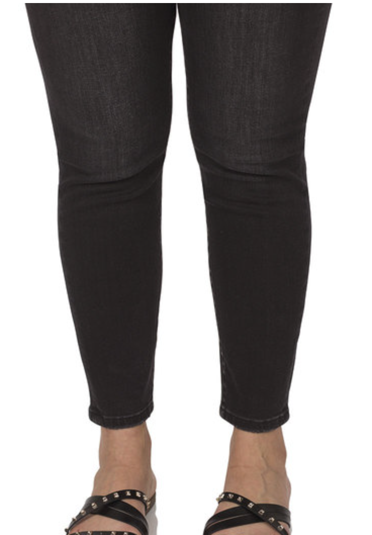 Commitment Jeans