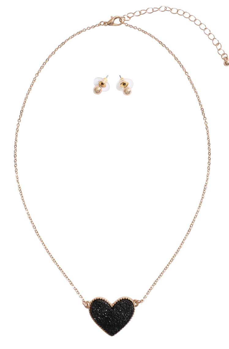 Black Heart Necklace Set