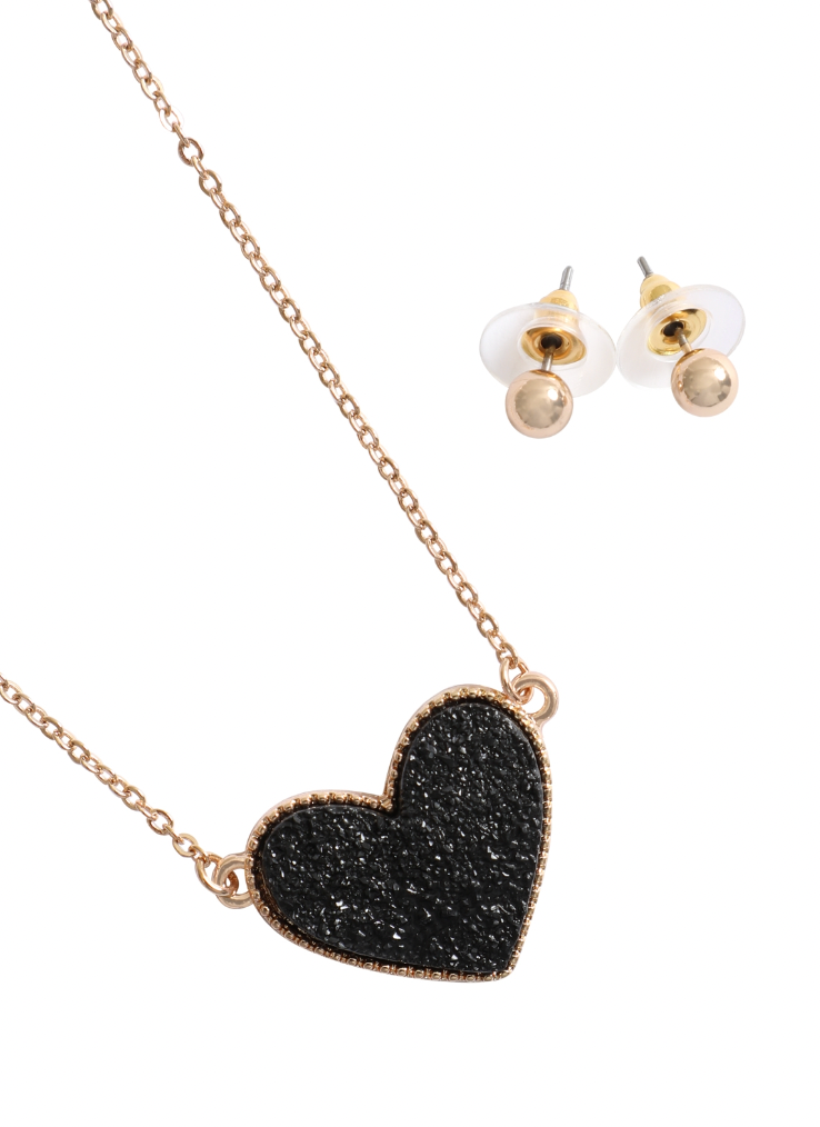 Black Heart Necklace Set