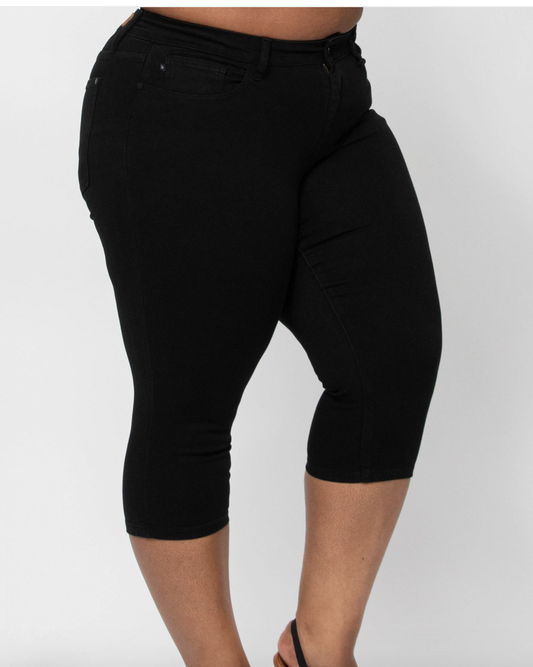 Lynn Capri Jean
