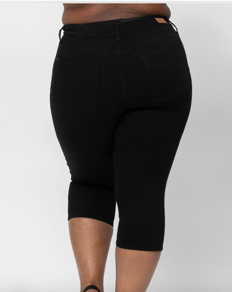 Lynn Capri Jean